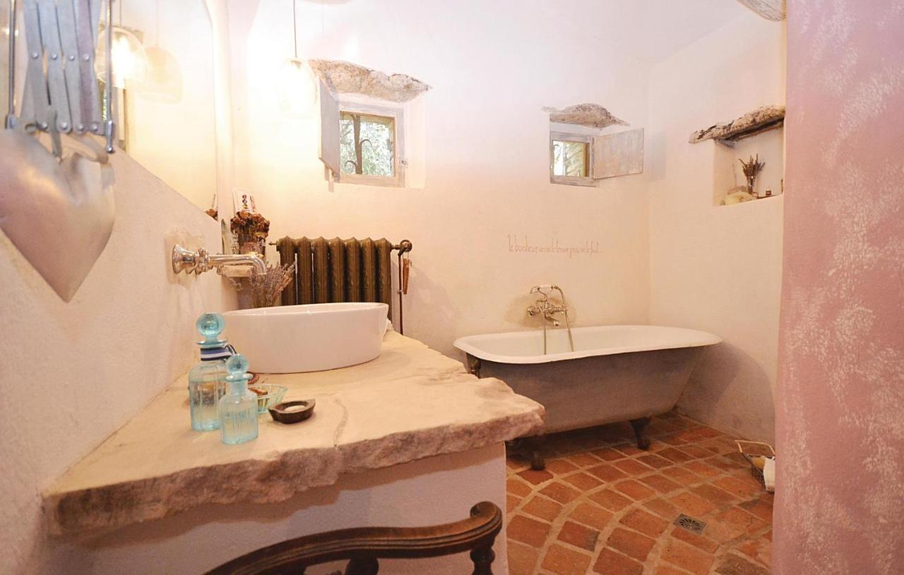 Cozy Home In Saignon With Kitchen Экстерьер фото