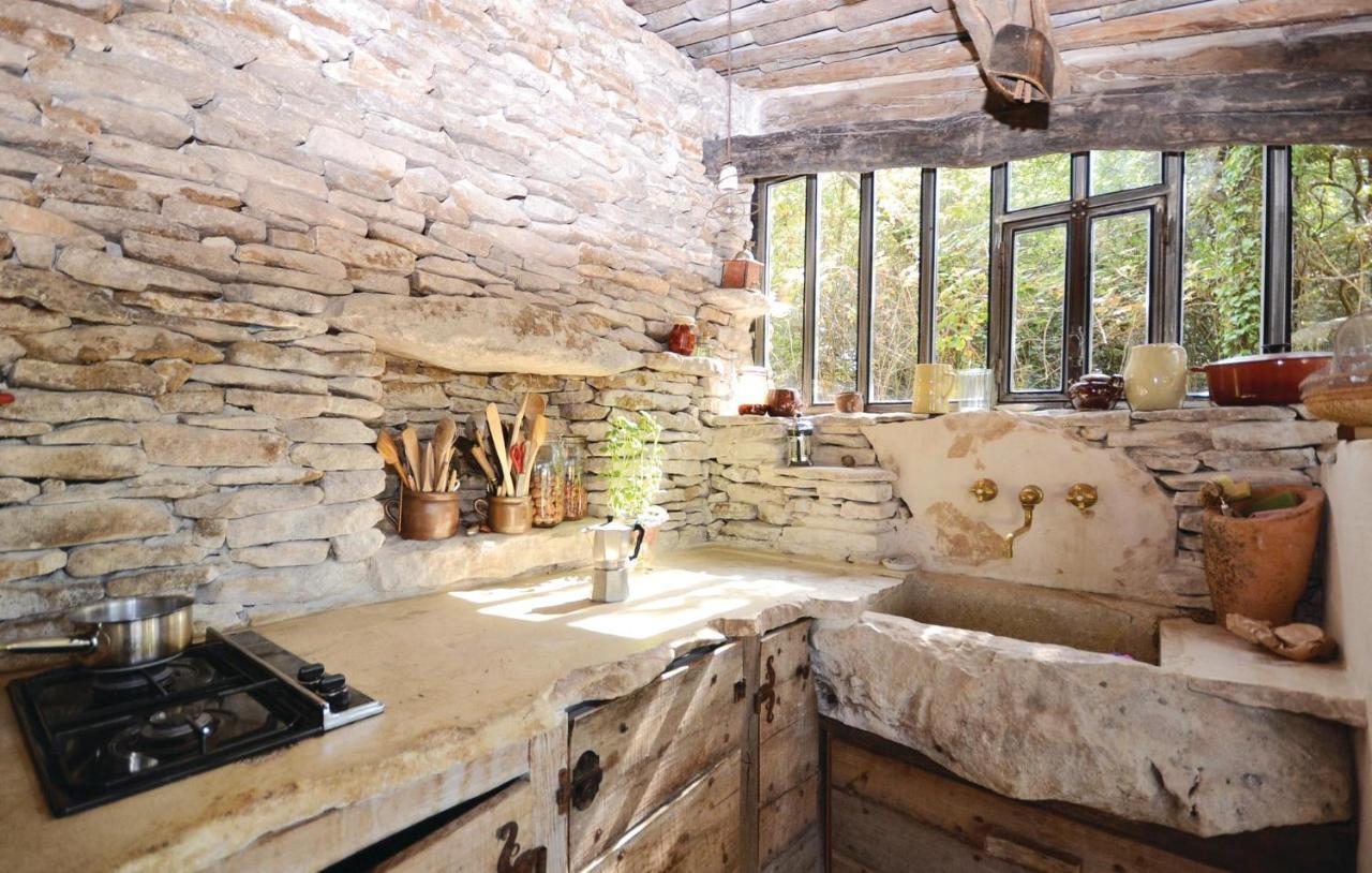 Cozy Home In Saignon With Kitchen Экстерьер фото